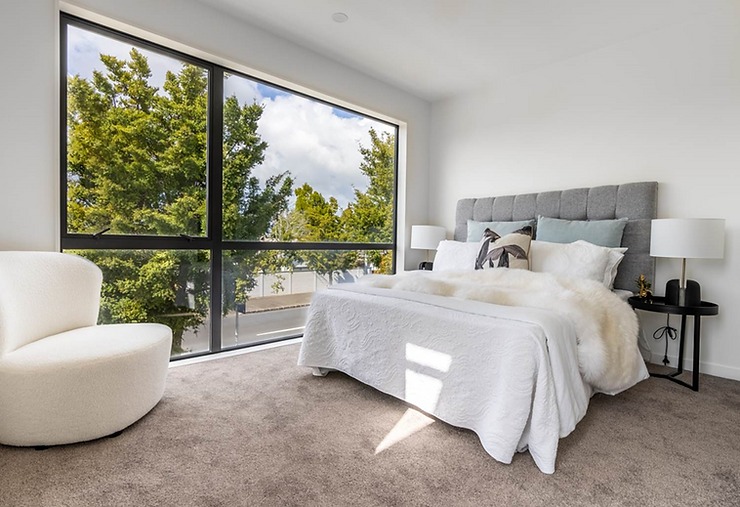 Photo of the interior design of a bedroom designed by Portal Studio