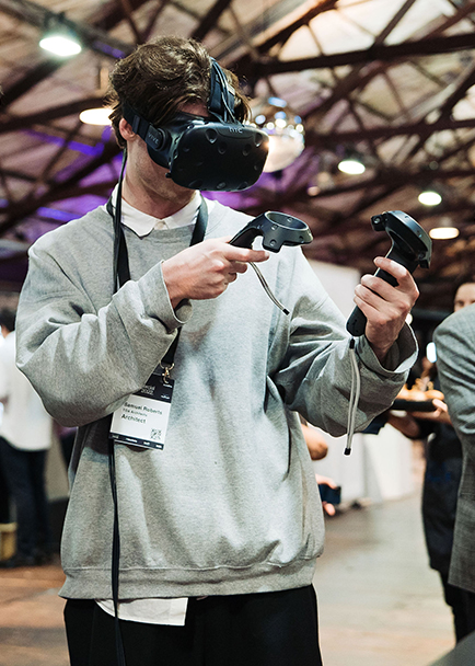 Person experiencing the architectural designing done by Portal Studio in Virtual Reality